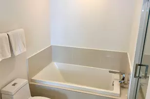 55 SW 9th St, Miami, FL 33130 - Photo 14