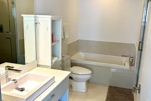 55 SW 9th St, Miami, FL 33130 - Photo 36