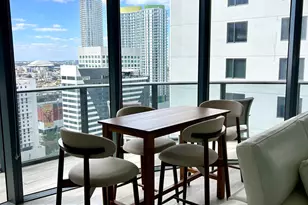 55 SW 9th St, Miami, FL 33130 - Photo 36