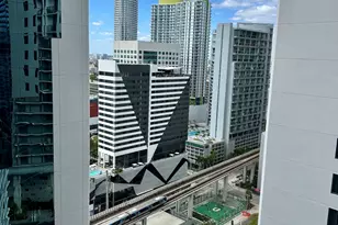 55 SW 9th St, Miami, FL 33130 - Photo 32