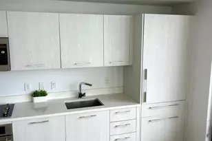 55 SW 9th St, Miami, FL 33130 - Photo 24