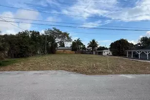 4583 Diekhans Rd, West Palm Beach, FL 33417 - Photo 1