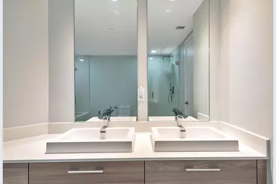 1300 S Miami Avenue #2401, Miami, FL 33130 - Photo 16