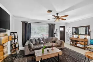 376 Leigh Rd, West Palm Beach, FL 33405 - Photo 14