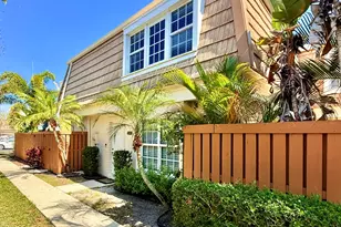 11584 Winchester Dr, Palm Beach Gardens, FL 33410 - Photo 2