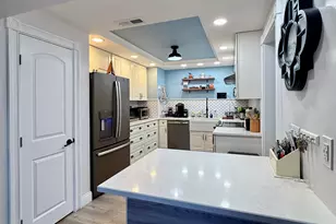 11584 Winchester Dr, Palm Beach Gardens, FL 33410 - Photo 6