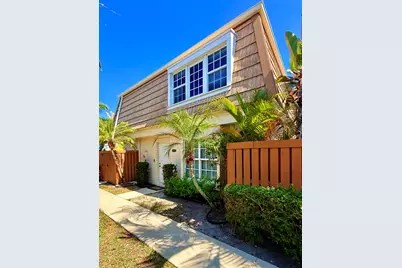 11584 Winchester Drive, Palm Beach Gardens, FL 33410 - Photo 1