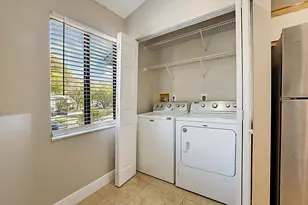605 Harbour Pointe Way, Greenacres, FL 33413 - Photo 10
