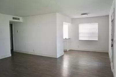 307 Burgundy #G, Delray Beach, FL 33484 - Photo 10