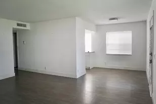 307 Burgundy, Delray Beach, FL 33484 - Photo 10