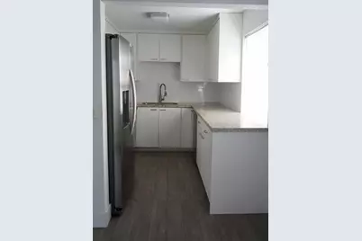 307 Burgundy #G, Delray Beach, FL 33484 - Photo 4