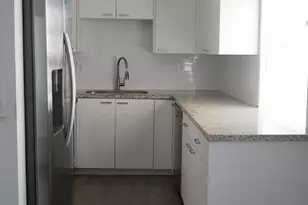 307 Burgundy, Delray Beach, FL 33484 - Photo 4