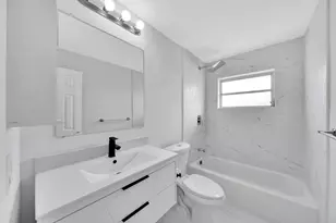 104 Palamino Cir, Boca Raton, FL 33487 - Photo 20