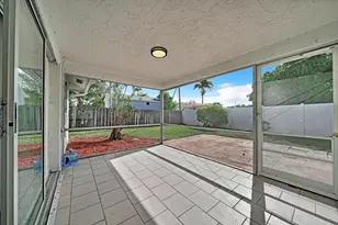 104 Palamino Cir, Boca Raton, FL 33487 - Photo 24