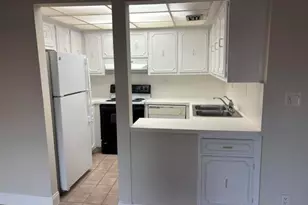 422 SW 9th Street NW, Boca Raton, FL 33432 - Photo 12