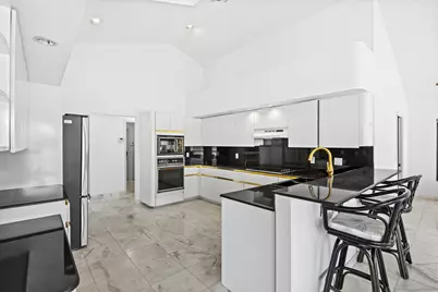 10747 Stonebridge Boulevard, Boca Raton, FL 33498 - Photo 16