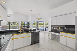 10747 Stonebridge Blvd, Boca Raton, FL 33498 - Photo 18