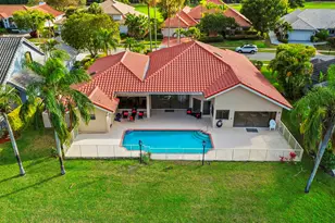 10747 Stonebridge Blvd, Boca Raton, FL 33498 - Photo 2