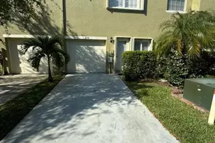 2136 SE Eatonville Dr, Port Saint Lucie, FL 34952 - Photo 12