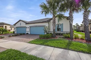 12828 SW Lake Fern Cir, Port Saint Lucie, FL 34987 - Photo 4