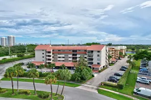 300 Golfview Rd, North Palm Beach, FL 33408 - Photo 2