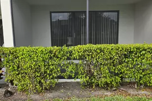 1106 Green Pine Blvd, West Palm Beach, FL 33409 - Photo 10