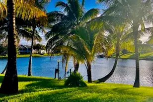 1421 Riverside Cir, Wellington, FL 33414 - Photo 24