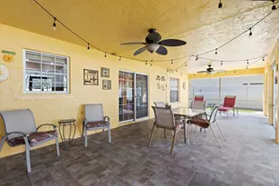 1952 Primrose Ln, Wellington, FL 33414 - Photo 32