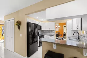 1952 Primrose Ln, Wellington, FL 33414 - Photo 18