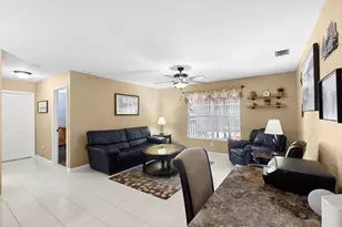 1952 Primrose Ln, Wellington, FL 33414 - Photo 22