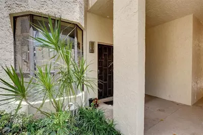 7448 La Paz Boulevard #104, Boca Raton, FL 33433 - Photo 8