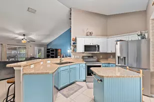 6610 NW Omega Rd, Port Saint Lucie, FL 34983 - Photo 12