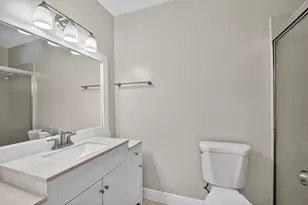 484 Springdale Cir, Palm Springs, FL 33461 - Photo 24