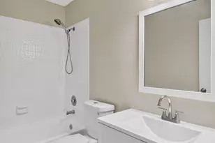 484 Springdale Cir, Palm Springs, FL 33461 - Photo 34