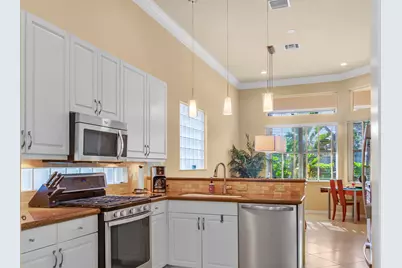 10069 Mizner Falls Way, Boynton Beach, FL 33437 - Photo 2