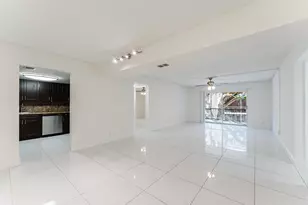 606 NW 13th St, Boca Raton, FL 33486 - Photo 6