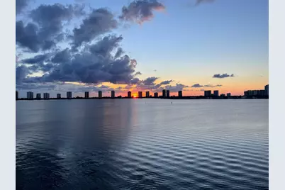 801 Lake Shore Drive #607, Lake Park, FL 33403 - Photo 4