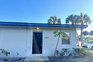 9326 Sunrise Dr, West Palm Beach, FL 33403 - Photo 6