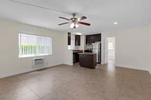 560 NE 46th St, Boca Raton, FL 33431 - Photo 4