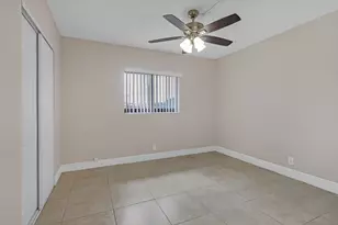 520 NE 44th St, Boca Raton, FL 33431 - Photo 16