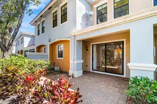 238 E Chrystie Circle, Delray Beach, FL 33484 - Photo 2