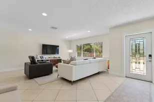 401 NE 10th Ter Terrace, Boca Raton, FL 33432 - Photo 8