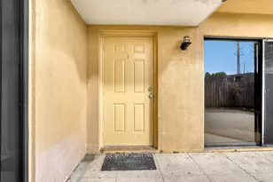 3721 37th Way, West Palm Beach, FL 33407 - Photo 10