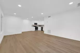 330 Pine Ridge Cir, Greenacres, FL 33463 - Photo 12