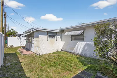 4561 NW 16th Avenue, Tamarac, FL 33309 - Photo 6