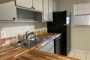 220 Croton Ave, Lantana, FL 33462 - Photo 6