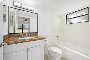 1661 Balfour Point Dr, West Palm Beach, FL 33411 - Photo 14