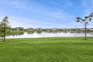 1325 Whitcombe Dr, Royal Palm Beach, FL 33411 - Photo 4