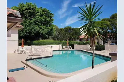 300 E Club Circle #201, Boca Raton, FL 33487 - Photo 6