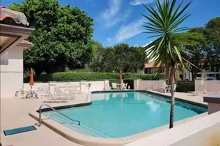 300 E Club Cir, Boca Raton, FL 33487 - Photo 6